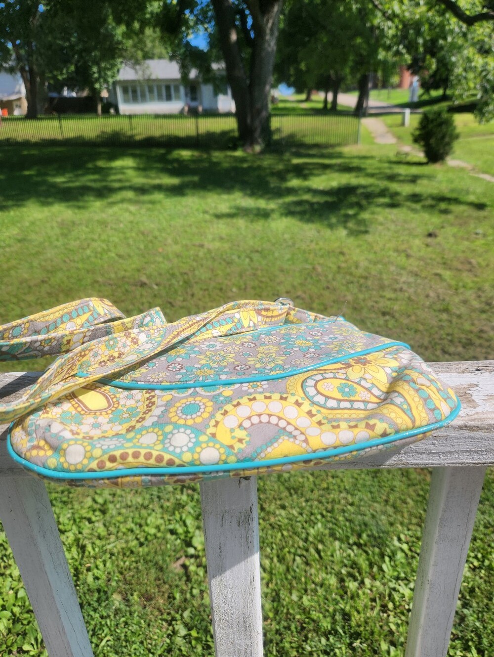 Vera Bradley Lemon Parfait Crossbody Shoulder Bag EUC - Picture 6 of 9